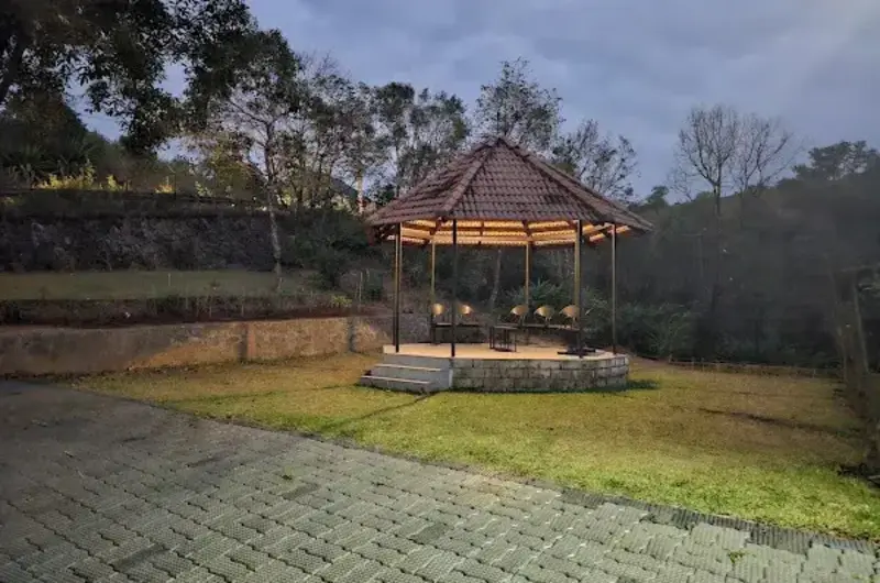 Scenic property grounds and cottage stay at 8.5 Acres Vagamon