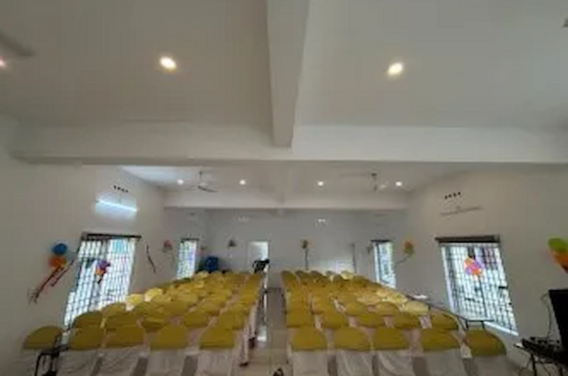 Spacious banquet hall and dining area at Pine Clough Resort Vagamon