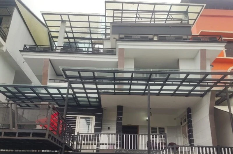 Multi-story modern stay accommodation at Rock Lake Villa Vagamon